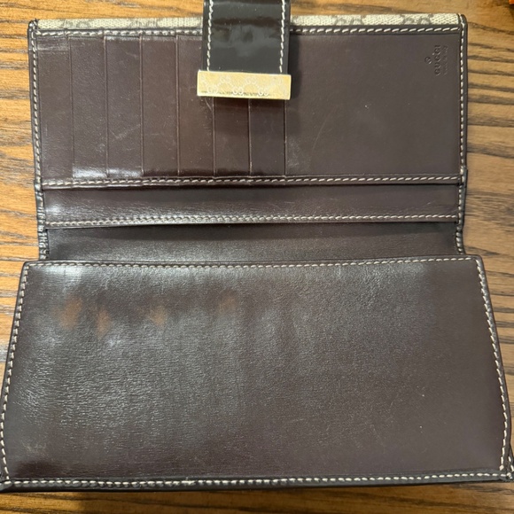 Gucci GG Canvas Leather Wallet - Picture 4 of 8